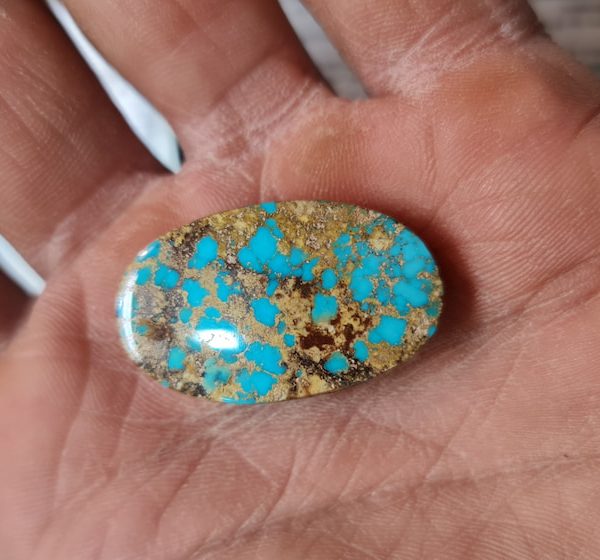 چگونه سنگ فیروزه اصل را از تقلبی تشخیص دهیم؟